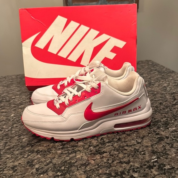 Nike Air Max White and Red Sneakers EUC 10.5 - Picture 5 of 13